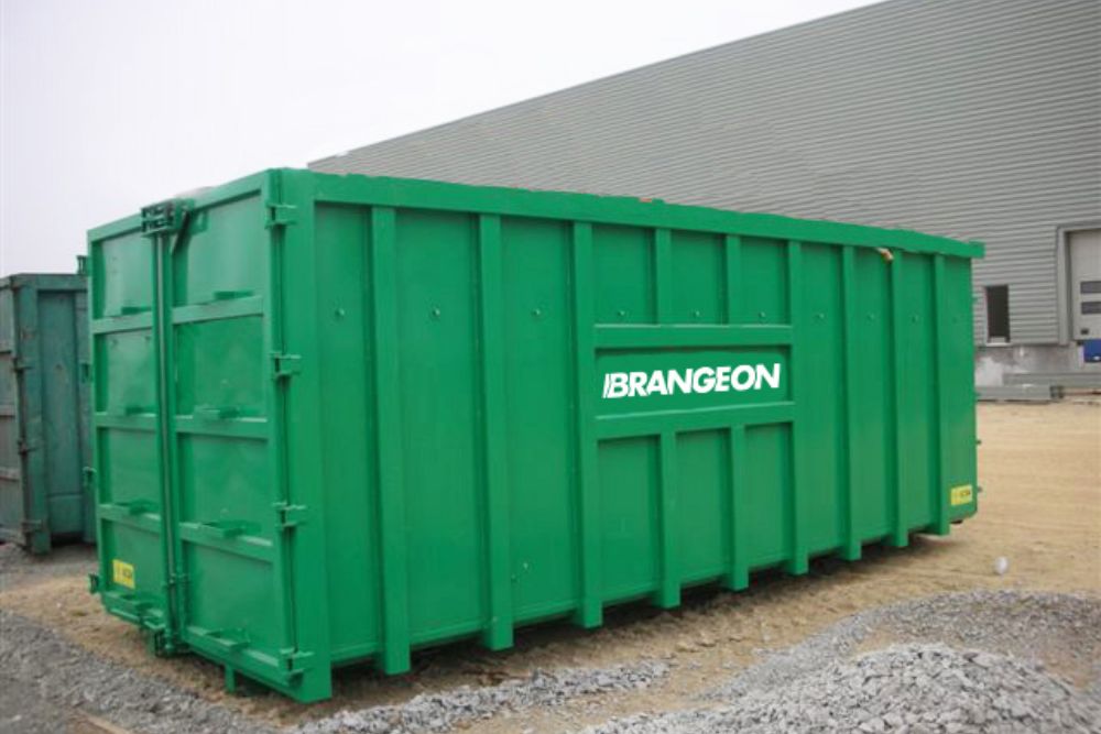 Benne de recyclage rénovée